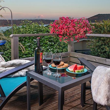 Three Tree Point Bed And Breakfast Burien Bagian luar foto